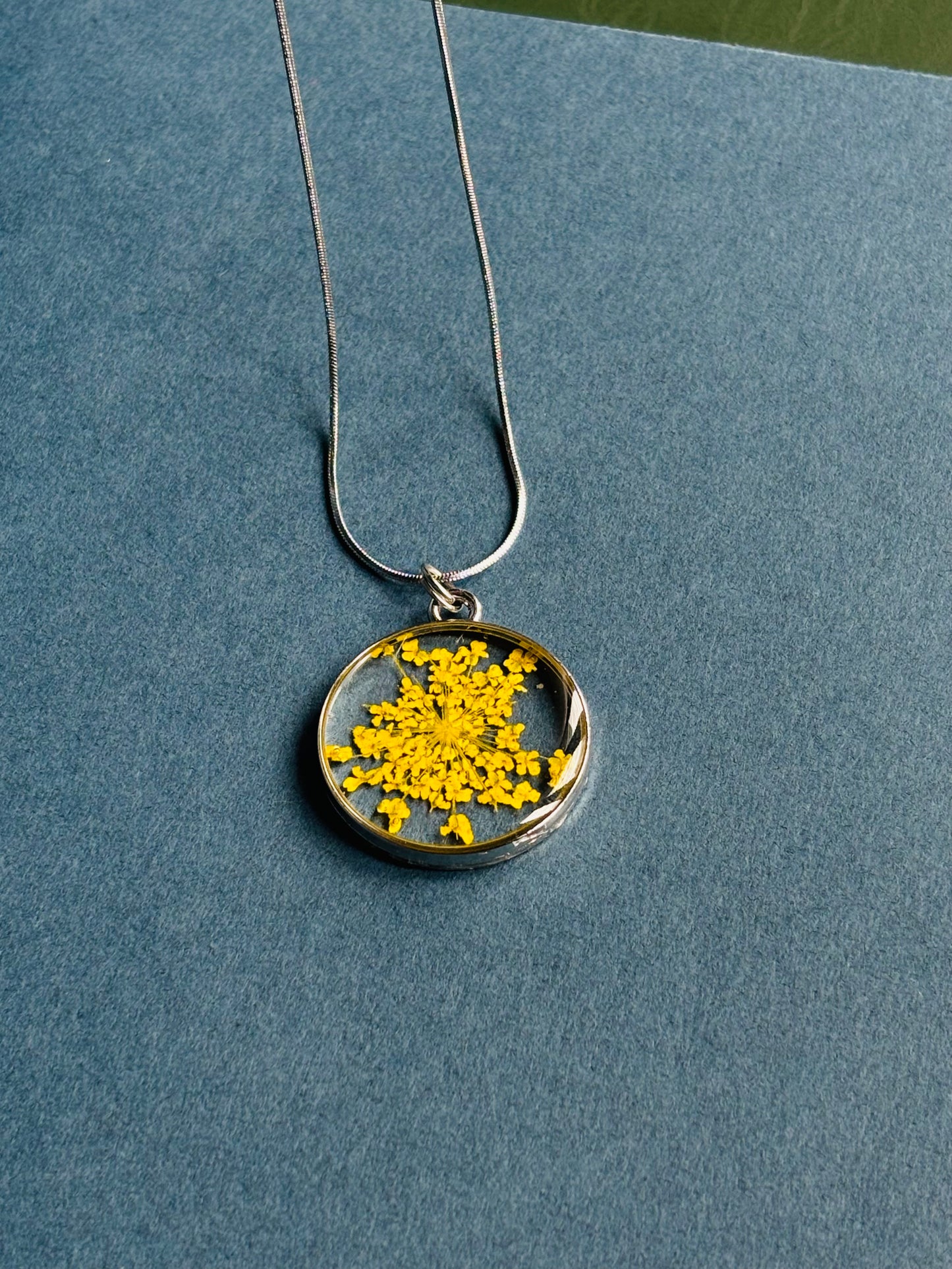 Ammi majus Yellow Flower pendant Round pendent