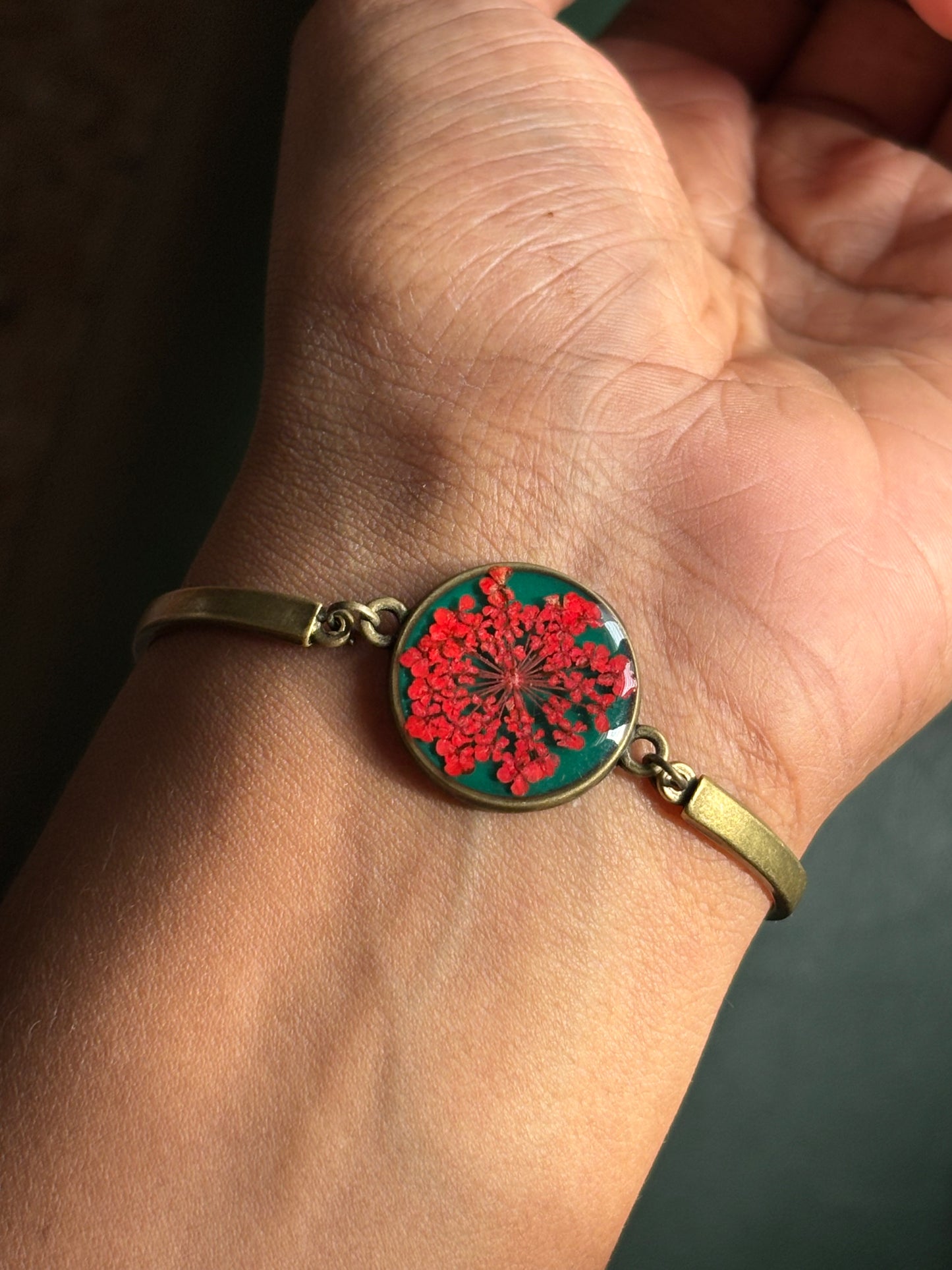 Anne lace Red flower Bracelet