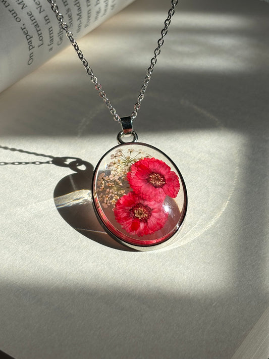 Anne Lace & Hibiscus Flower Pendant