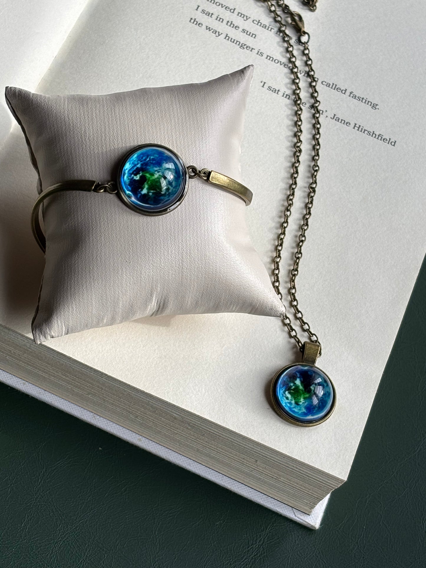 Glow In The Dark Jewellery Combo