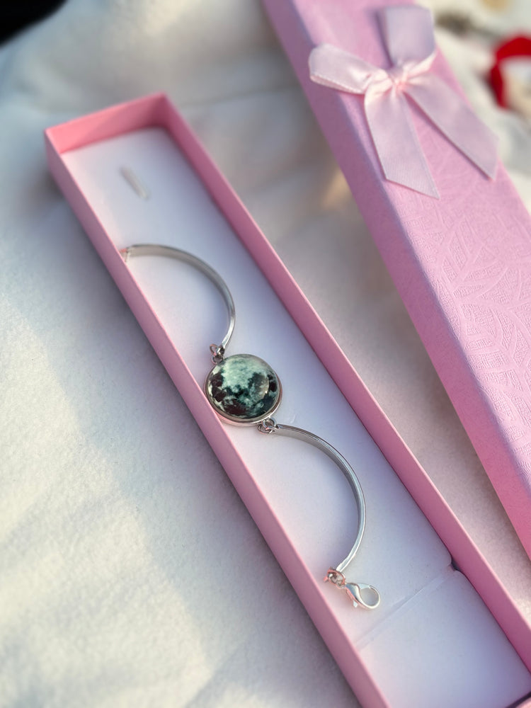 Glow in the dark Jewellery