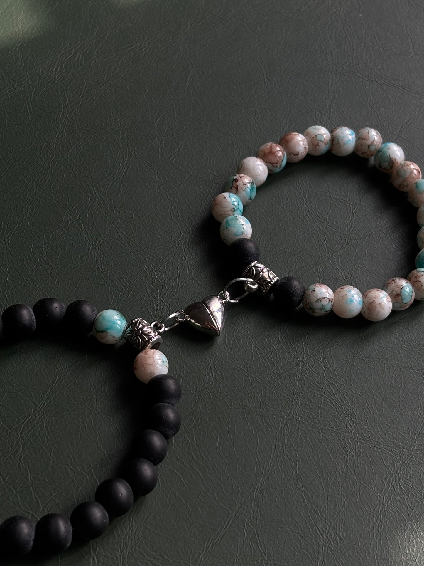Couple bracelet set with magnet heart