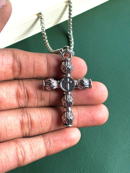 Cylindrical Cross pendant with chain