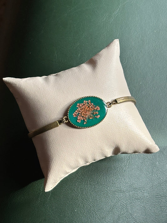 Pink Ammi Majus Flower Bracelet