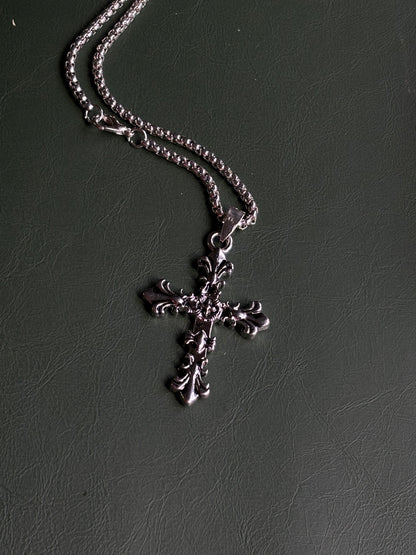 Vintage silver cross pendant