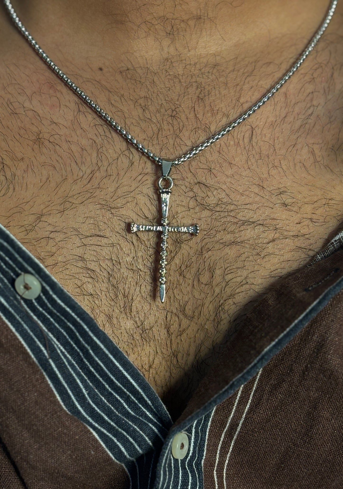 Stylish Cross pendant with chain