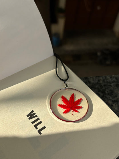 Maple Leaf pendent with Thread