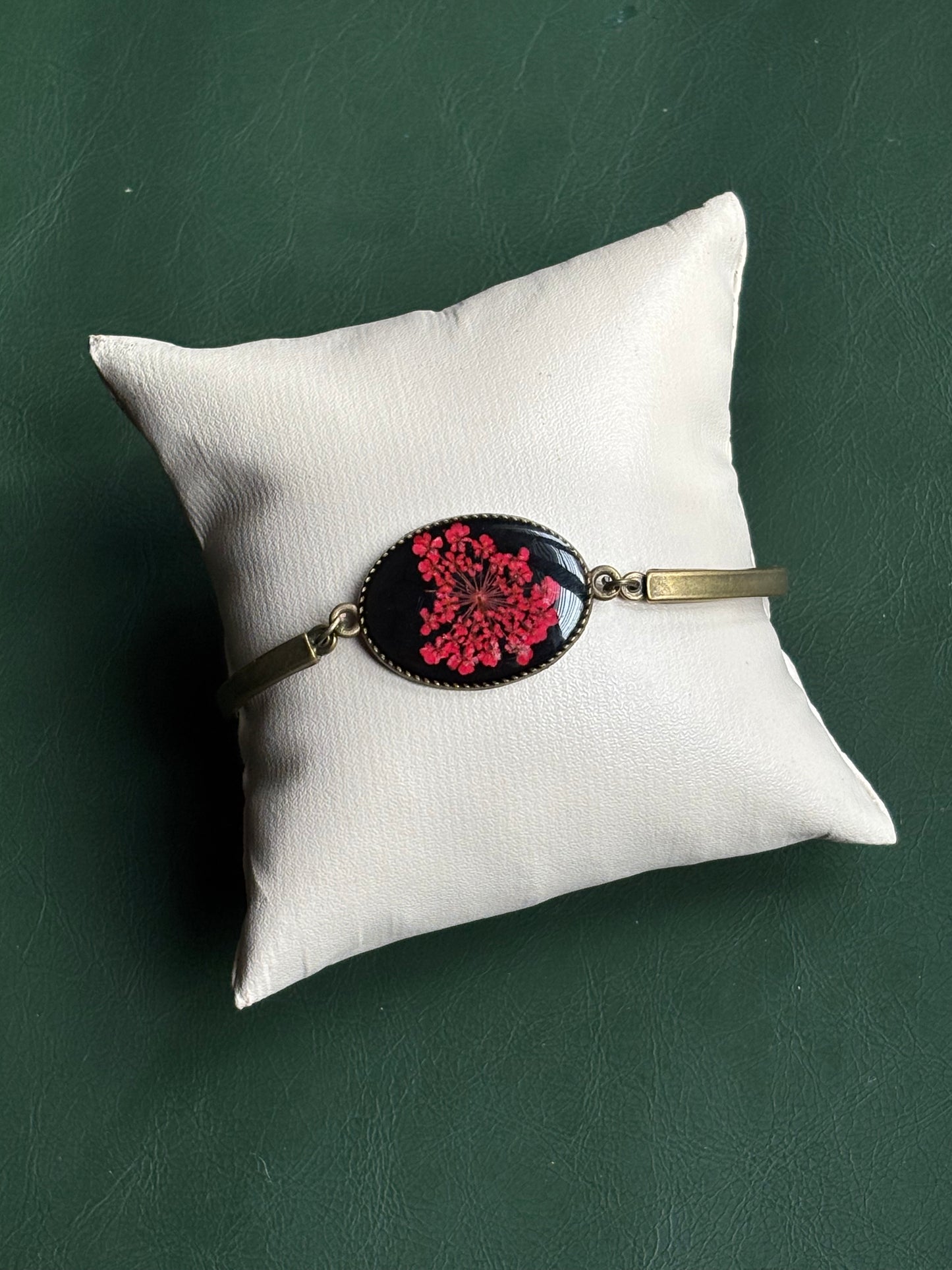 Red Anne Lace Flower Bracelet