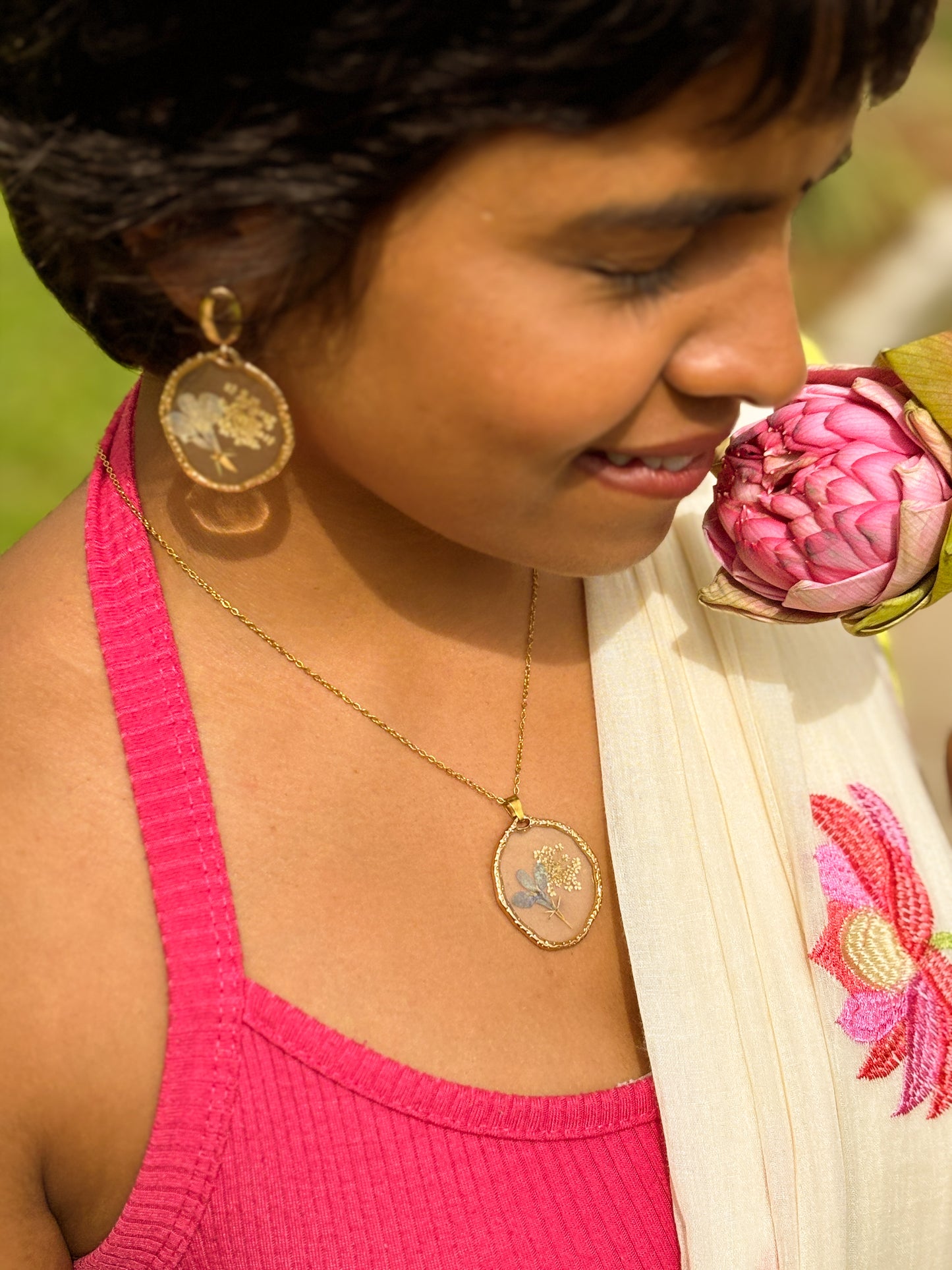 Lobelia Real Flower Jewellery set
