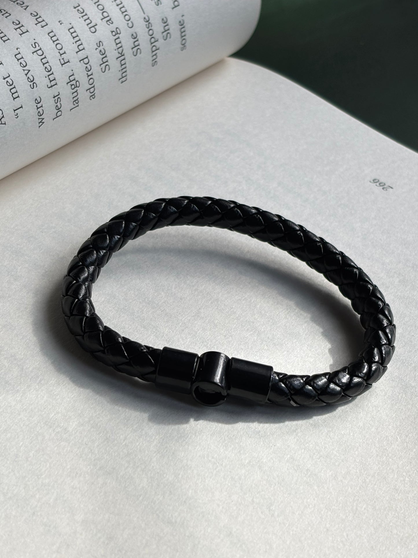 Black leather Band with magnet