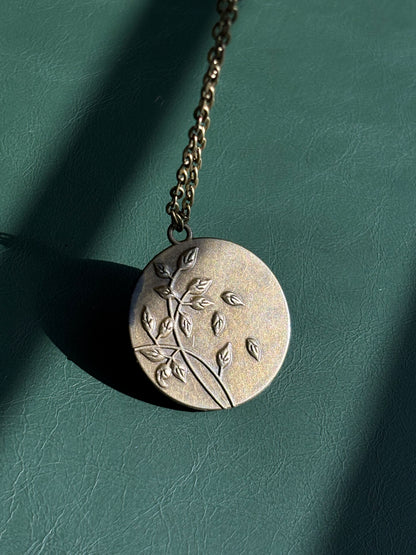 Anne Lace Real Flower Pendant
