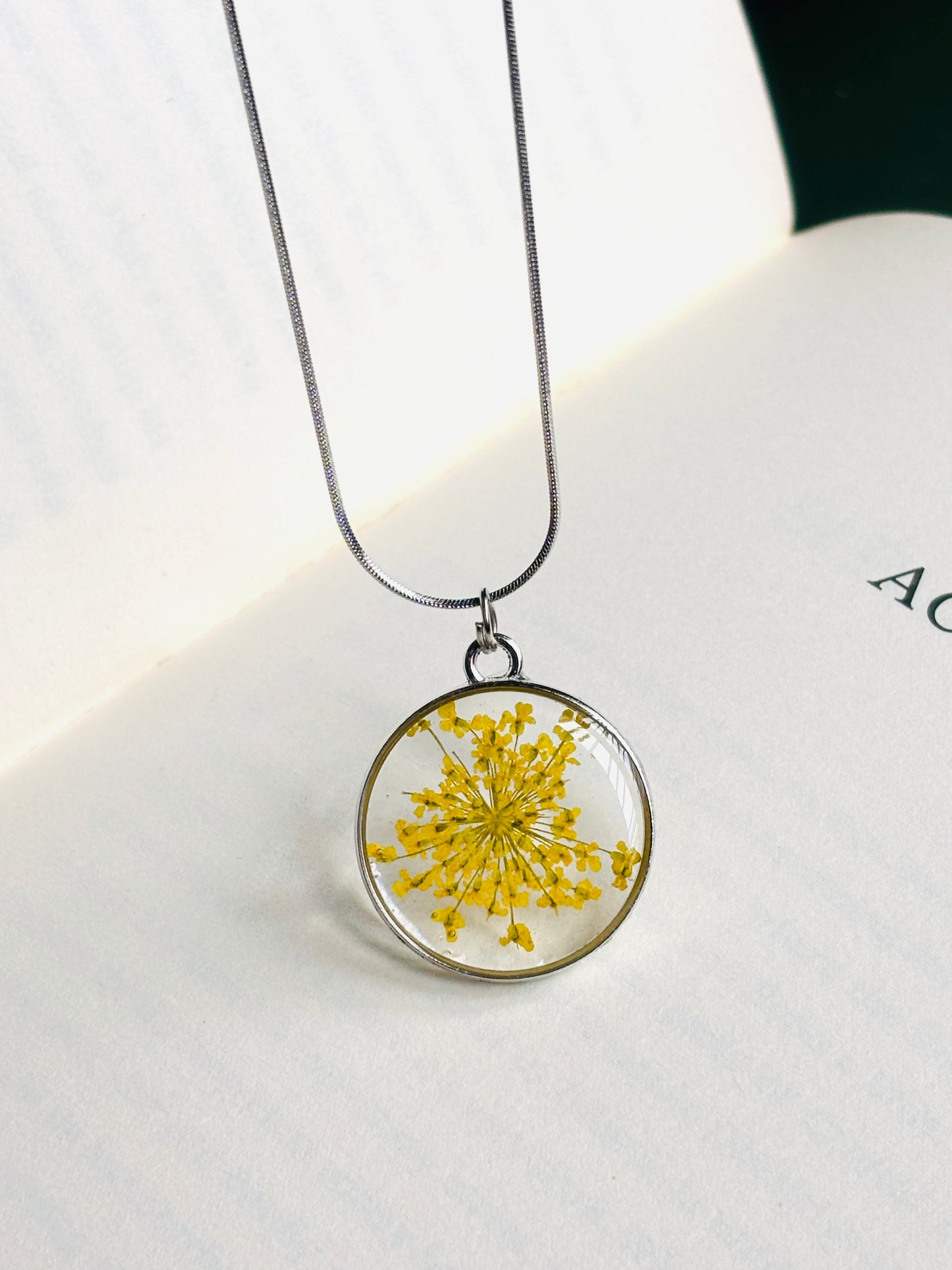 Ammi majus Yellow Flower pendant Round pendent