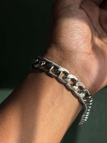 Stylish Matte finish chain Bracelet For men