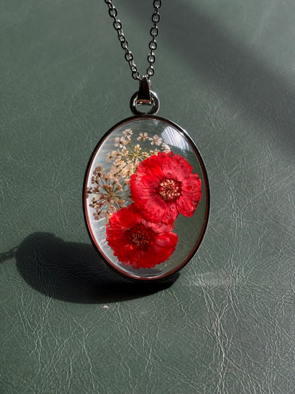 Anne Lace & Hibiscus Flower Pendant