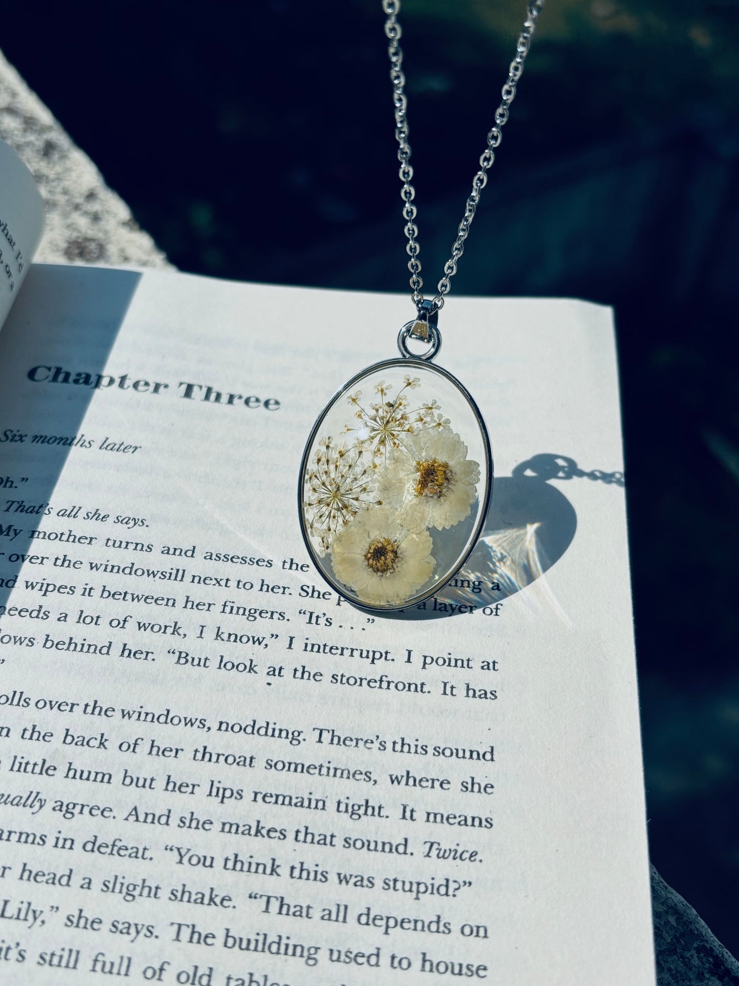 White Anne Lace Flower pendent
