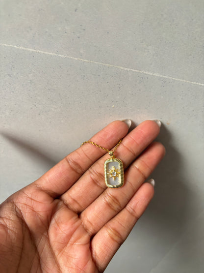 Spark pendant with chain
