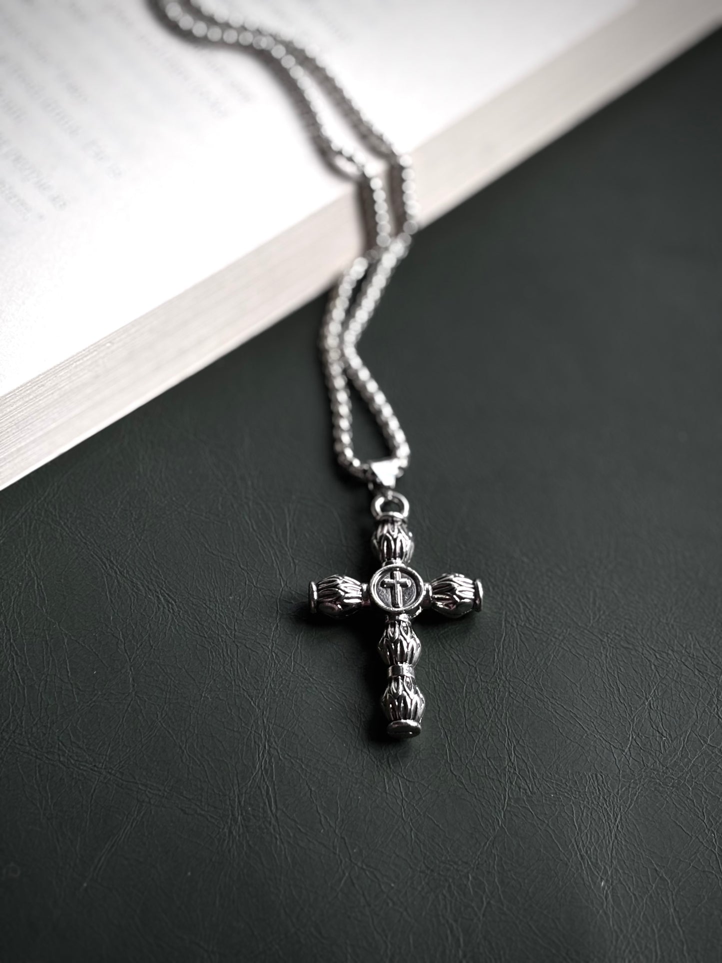 Cylindrical Cross pendant with chain