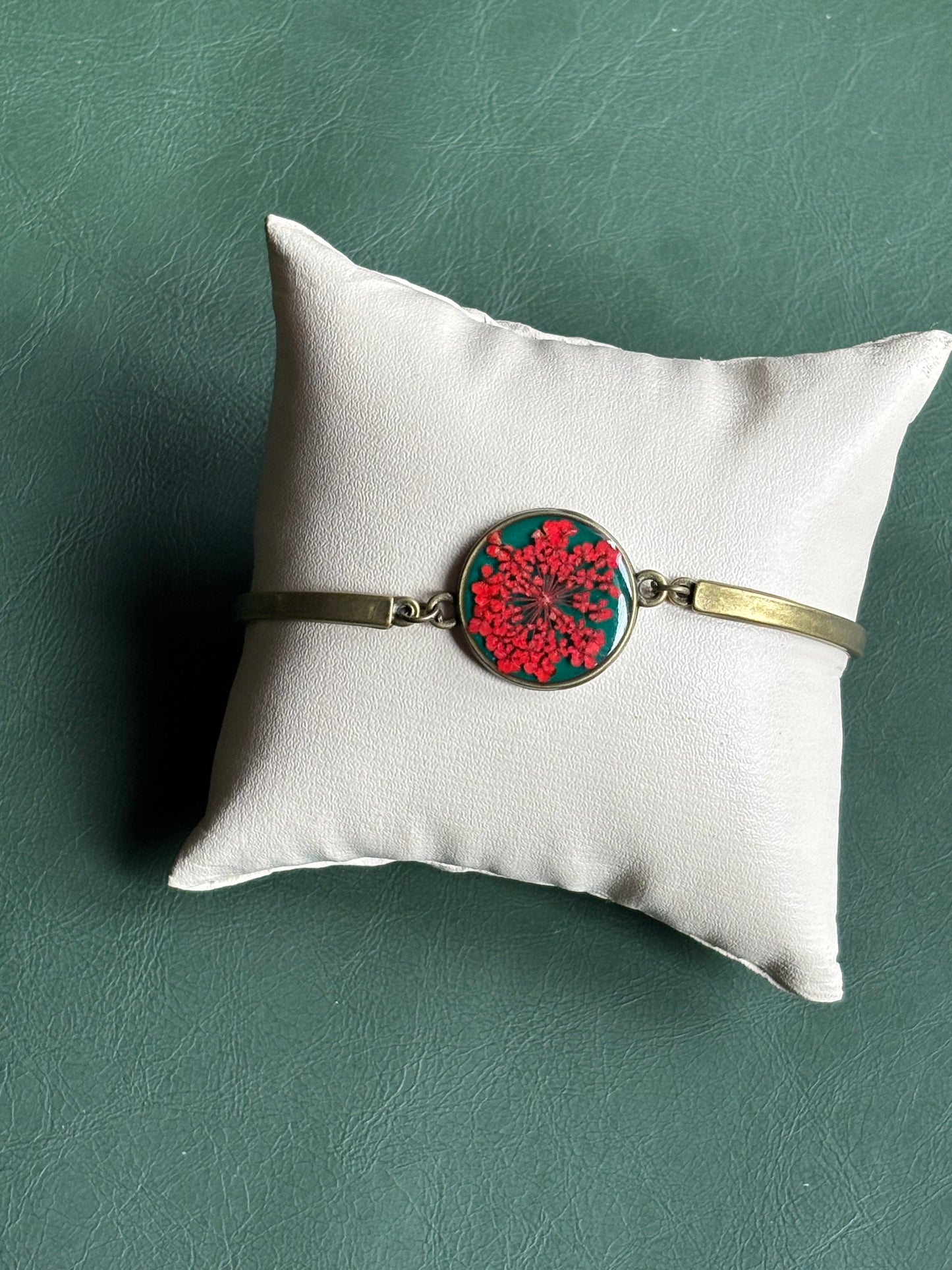 Anne lace Red flower Bracelet