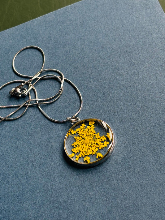 Ammi majus Yellow Flower pendant Round pendent