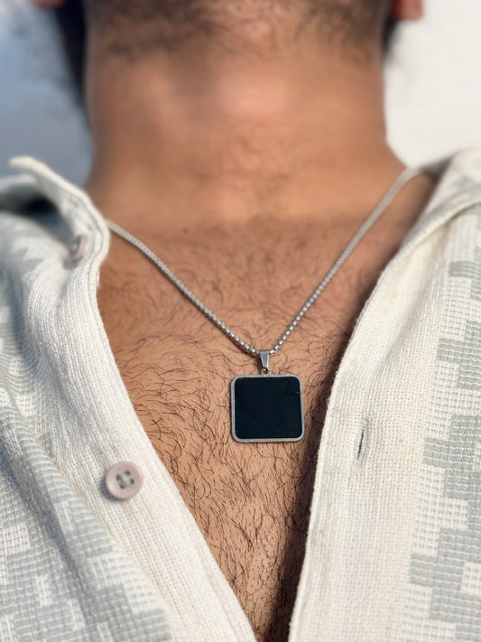 Mono Black Pendant