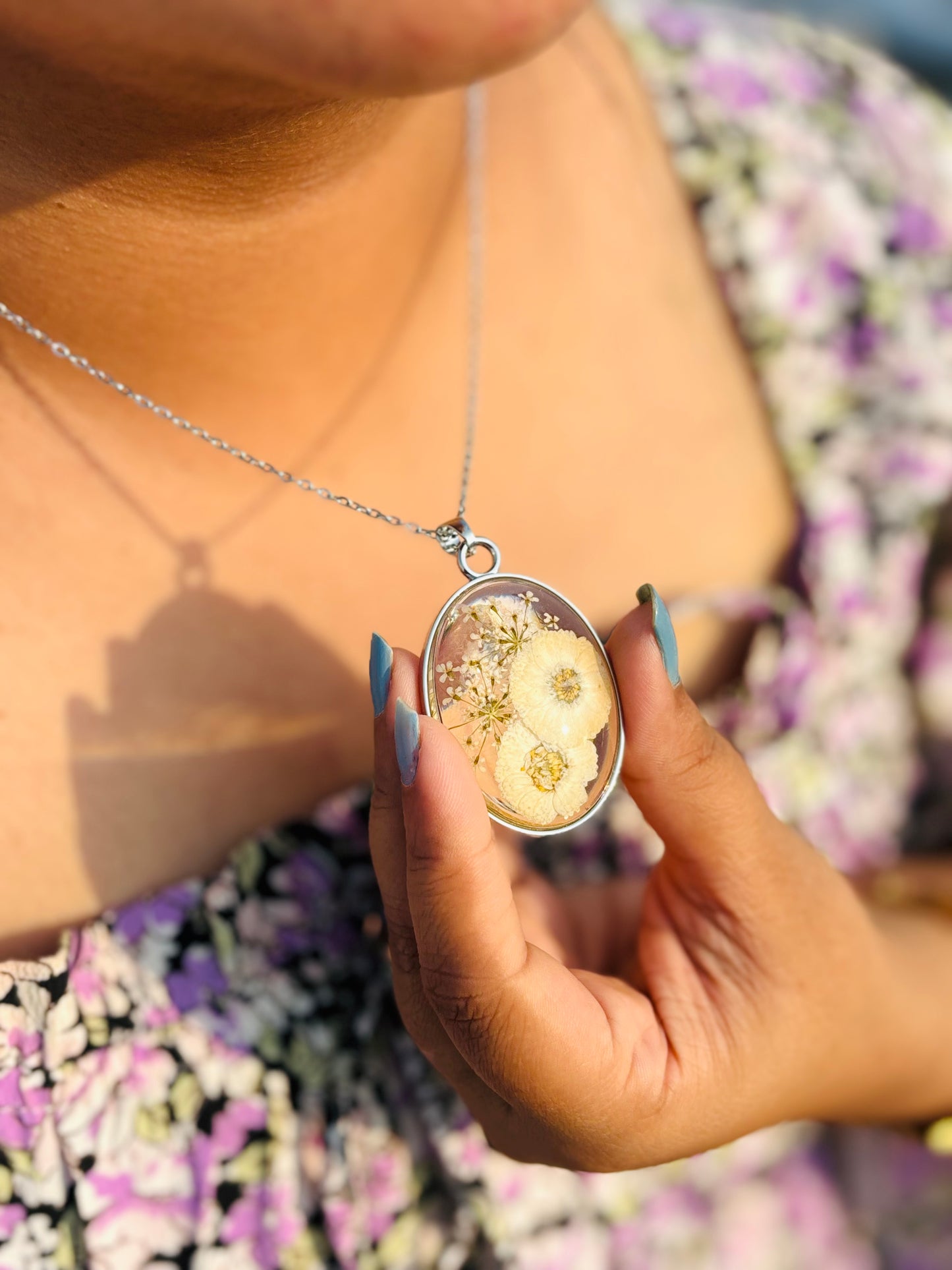 White Anne Lace Flower pendent