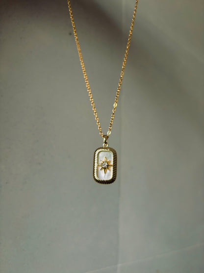 Spark pendant with chain